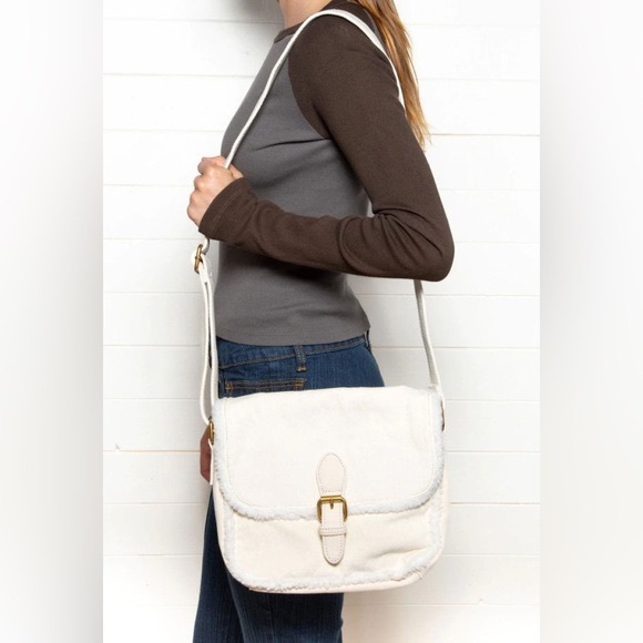 Brandy Melville Messenger Bag NWOT - Picture 6 of 6